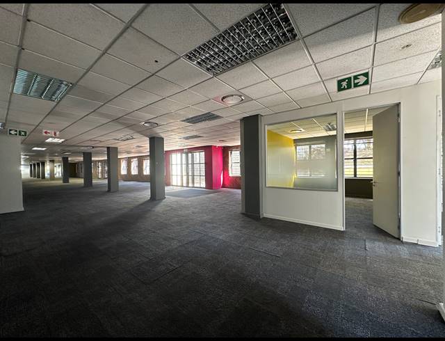 9,251M² OFFICE TO LET IN SANDTON CENTRAL